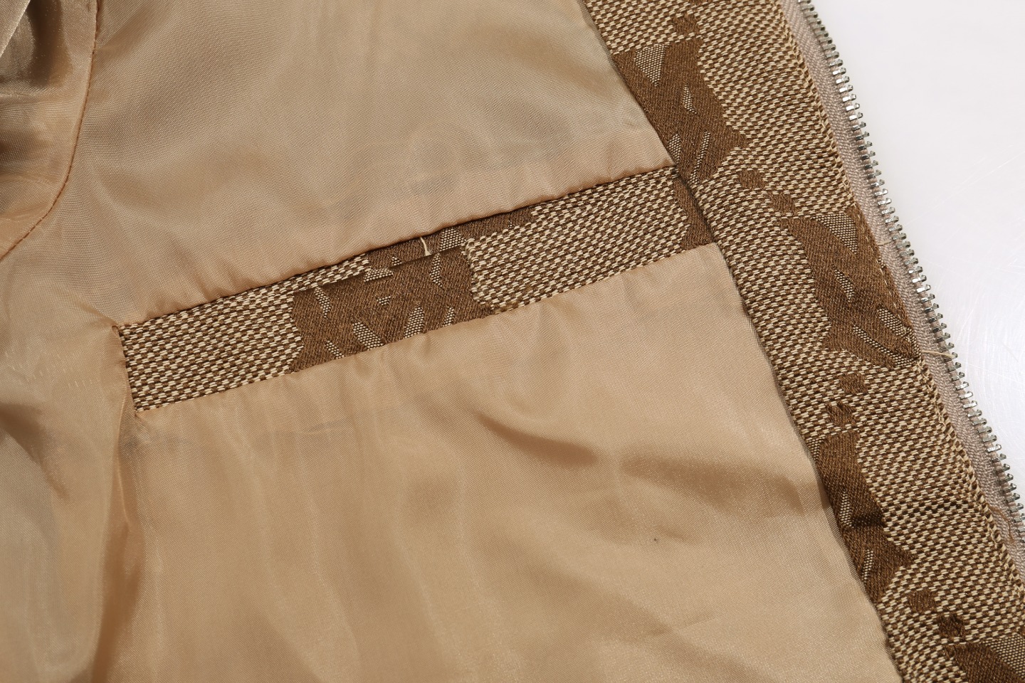 AMIRI 24ss Logo Hats: High-Density Polyester Fabric and Original Design - 图片 9