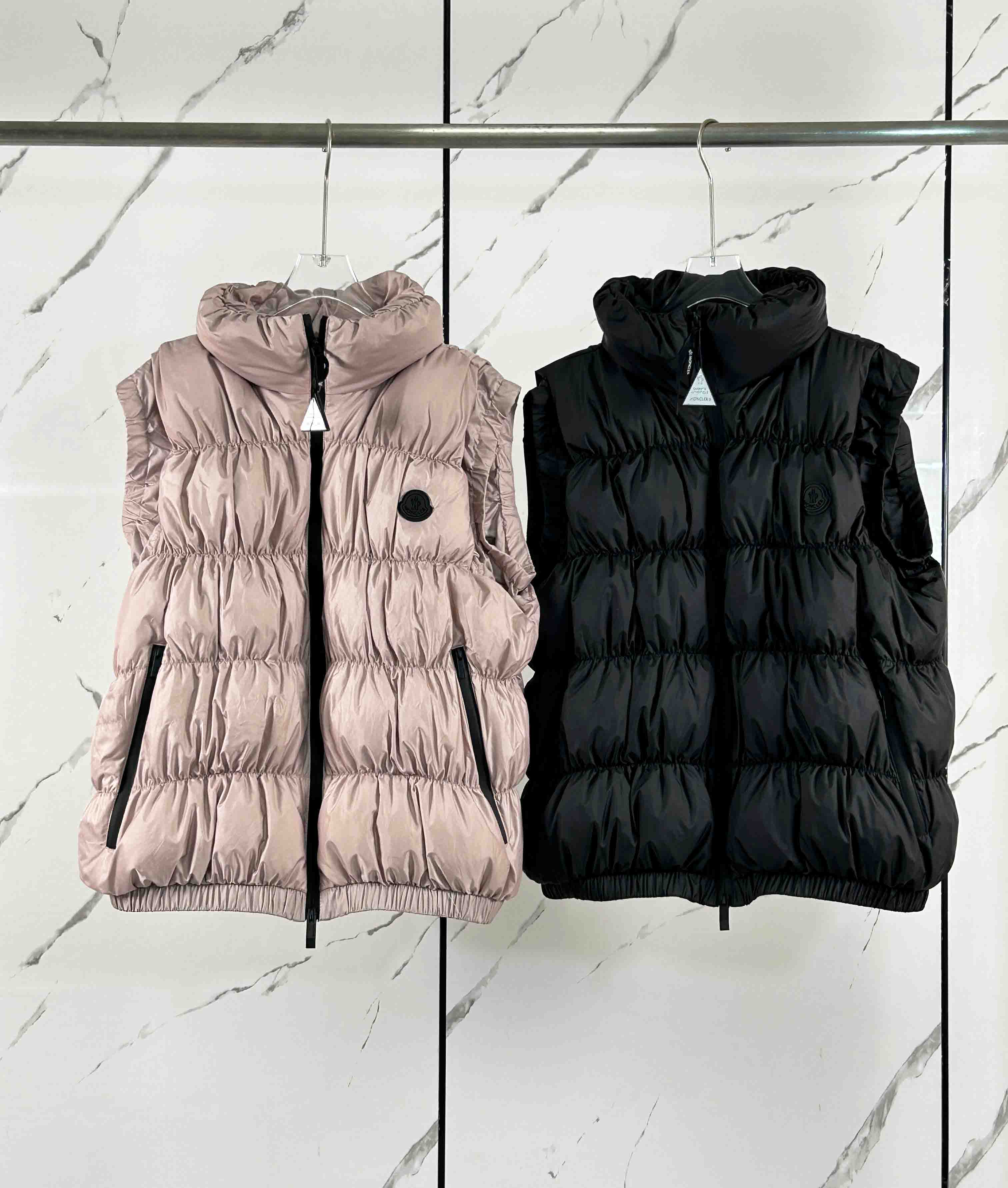moncler 2024FW chaleco de plumón nuevo para mujer, estilo más reciente, diseño plisado muy lindo, colores: rosa claro, …