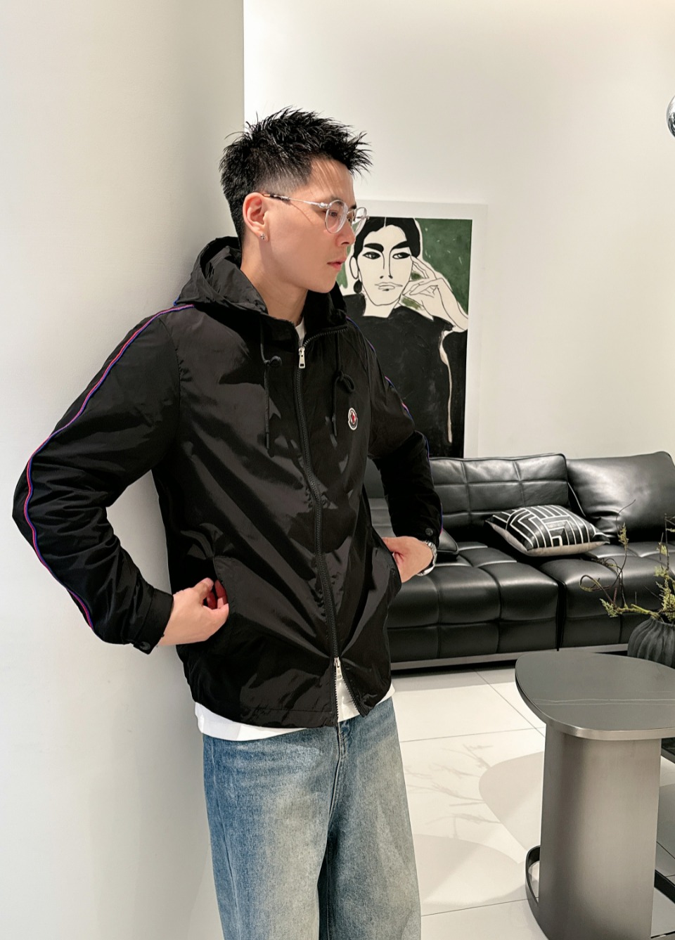 NO:530517,The new men's jacket for 2025 autumn, the original single three-standard full high-end version!  Customized fabrics for counters are breathable and comfortable, with impeccable details, brand elements design concept, professional purchasing level reflects high quality. The feel is delicate and soft!  It is casually cut, with a great upper body style!  Code number M~XXXL, Moncler, jackets & coats, jackets & coats, alexander wang19860909蒙口 2025秋季新款男士夹克外套,原单三标齐全高端版本！专柜定制面料 透气舒适度高,细节无可挑剔,品牌元素设计理念,专业代购级体现高品质.手感细腻柔软！呈现休闲裁剪,上身版型超赞！码数M～XXXL,,Moncler,jackets & coats,jackets & coats,alexander wang,Men's clothing