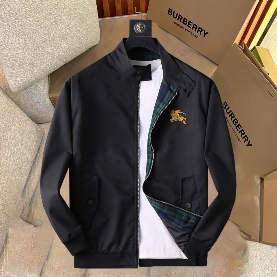 NO:520655,Burberry's new spring jacket 2025, the new product on the show is perfect, comfortable and warm, the three-standard complete colors and full and attractive, and the very outstanding design easily advances the sense of fashion. The workmanship is extremely exquisite and rigorous, and the wiring is neat and meticulous!  A masterpiece of a big-name designer!  The upper body doesn't look bloated and super handsome!  Spot code M ~ XXXL,,burberry,jackets & coats,jackets & coats,alexander wang19860909巴宝莉2025春季新款夹克外套,秀场新品品相非常完美,舒适保暖,三标齐全色泽饱满诱人,非常出彩的设计,轻松将时髦感进阶,做工极为考究严谨,走线工整细致！大牌设计师巨作！上身不显臃肿、超级帅气！现货码数M ～ XXXL,,burberry,jackets & coats,jackets & coats,alexander wang,Men's clothing