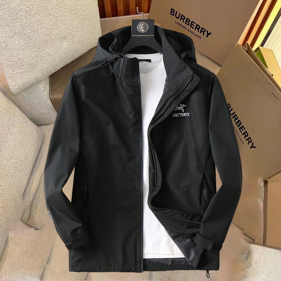 NO:520668,Archaeopteryx 2025 spring new jacket jacket, the new product on the show is perfect, comfortable and warm, the three standards are complete in color and full and attractive, and the very outstanding design easily advances the sense of fashion. The workmanship is extremely exquisite and rigorous, and the wiring is neat and meticulous!  A masterpiece of a big-name designer!  The upper body doesn't look bloated and super handsome!  Spot code M ~ XXXL,arc'teryx,jackets & coats,jackets & coats,alexander wang19860909始祖鸟2025春季新款夹克外套,秀场新品品相非常完美,舒适保暖,三标齐全色泽饱满诱人,非常出彩的设计,轻松将时髦感进阶,做工极为考究严谨,走线工整细致！大牌设计师巨作！上身不显臃肿、超级帅气！现货码数M ～ XXXL,arc'teryx,jackets & coats,jackets & coats,alexander wang,Men's clothing