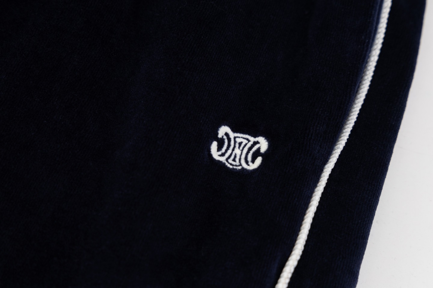 2024 Embroidered Couple Pants in Custom Velvet Fabric, Midnight Blue, XS-L Sizes - 图片 6